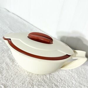 Tupperware Cream Brown Insulated Heat & Serve Saucy Server Gravy Boat 3pc